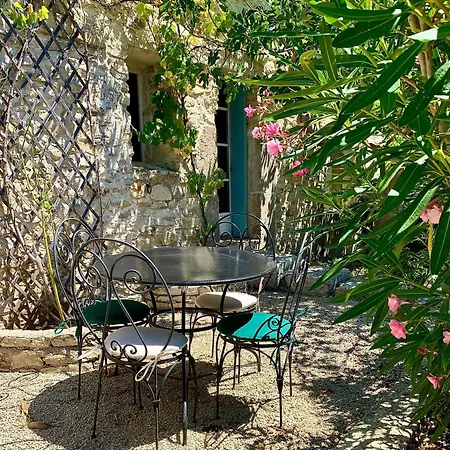 Le Mas De Ponge Nimes Exterior photo