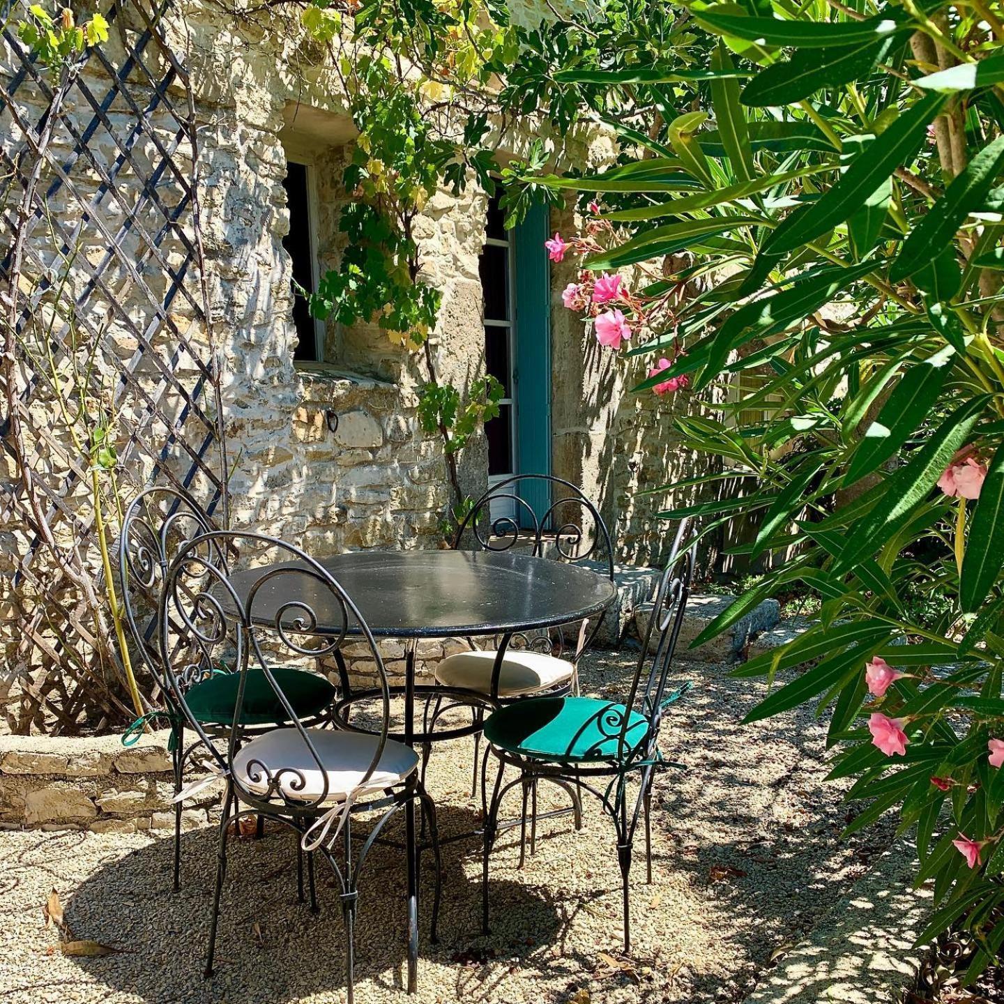 De Ponge * Nîmes